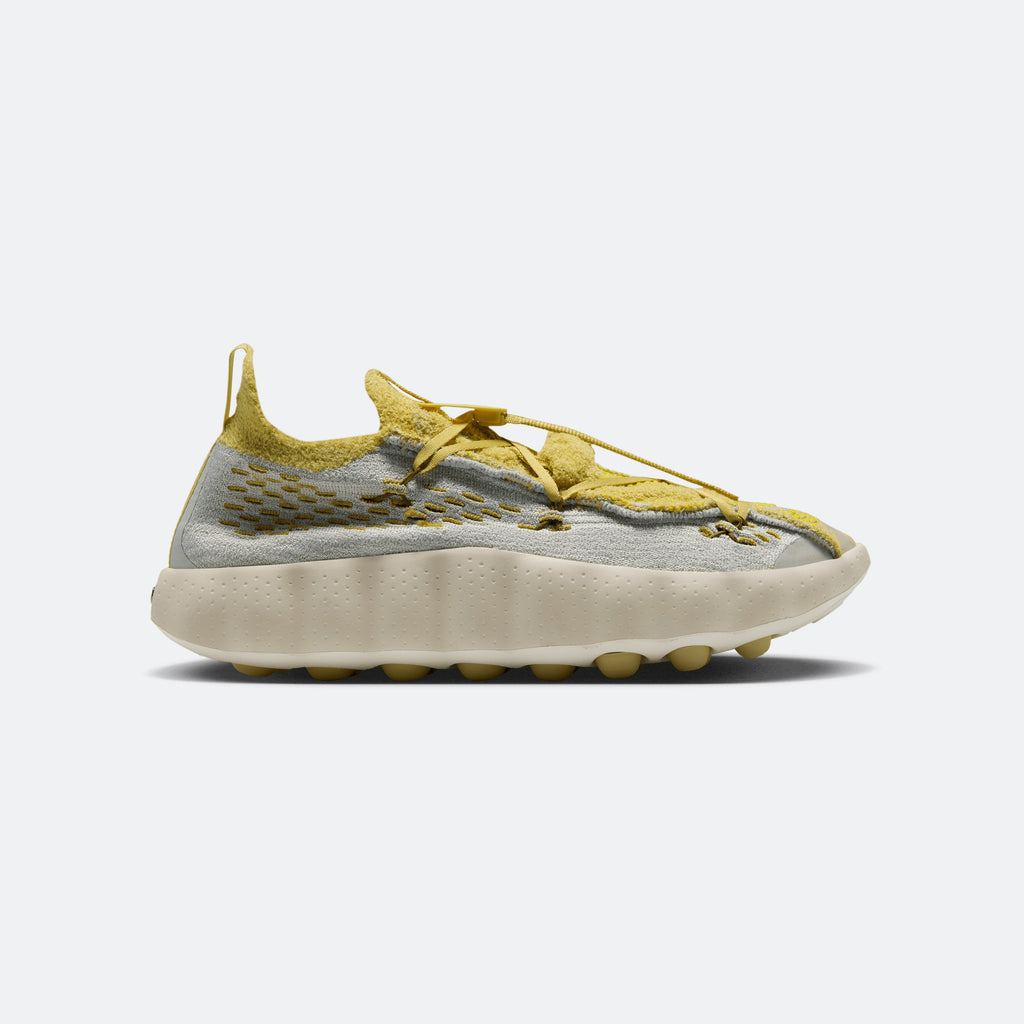 Nike Mind 002 FlyKnit "Light Bone & Saturn Gold"