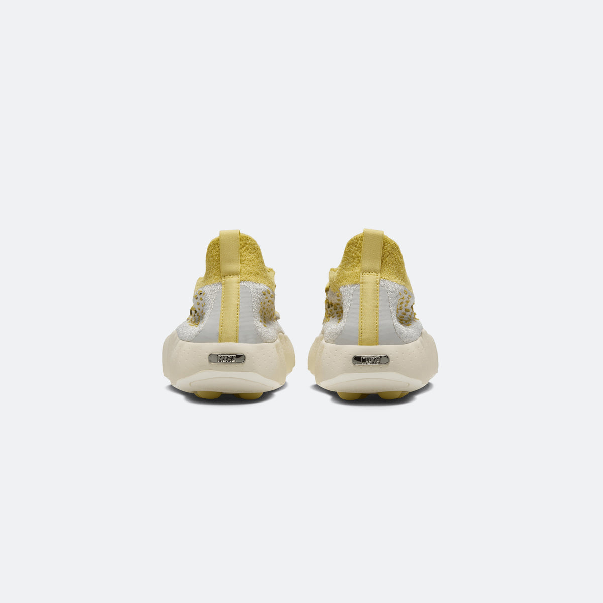 Nike Mind 002 FlyKnit "Light Bone & Saturn Gold"