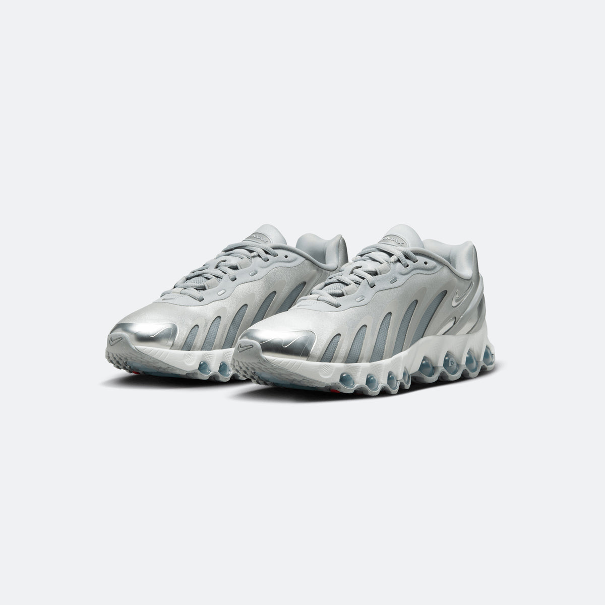 W Nike DN8 "Metallic Silver"