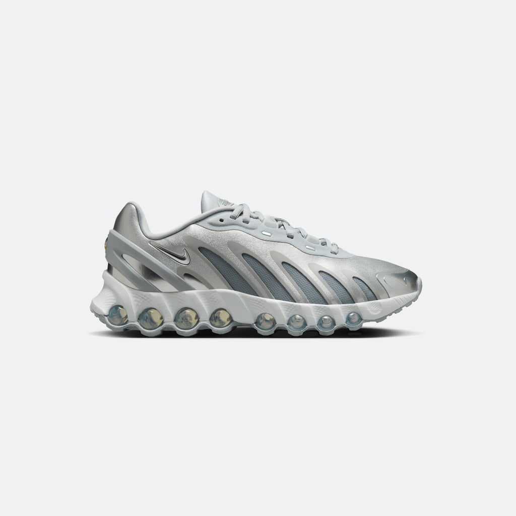 W Nike DN8 "Metallic Silver"