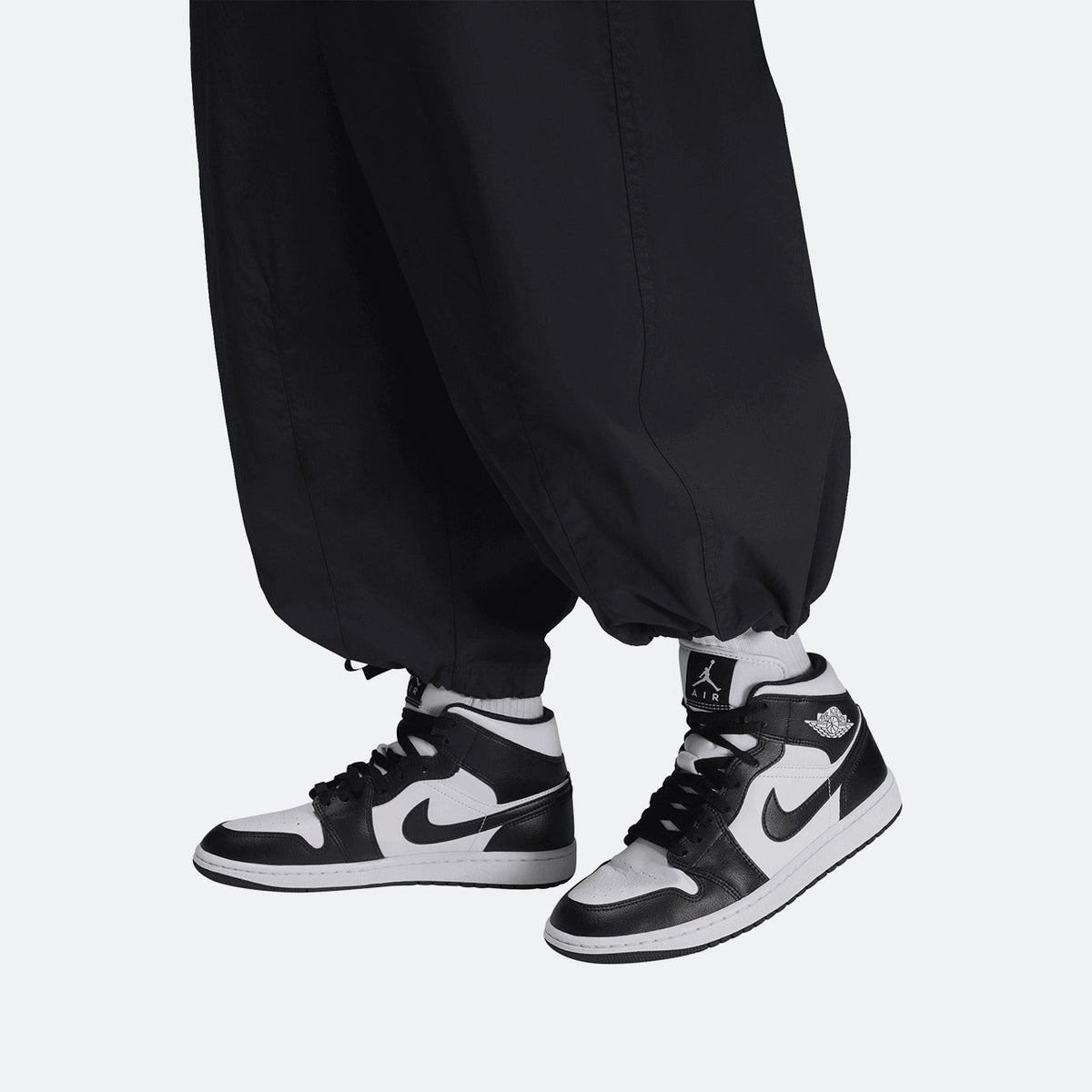 W Jordan Flight Chicago Parachute Pant