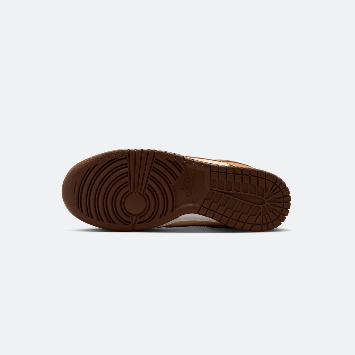 W Nike Dunk Low SE "Desert Ochre"