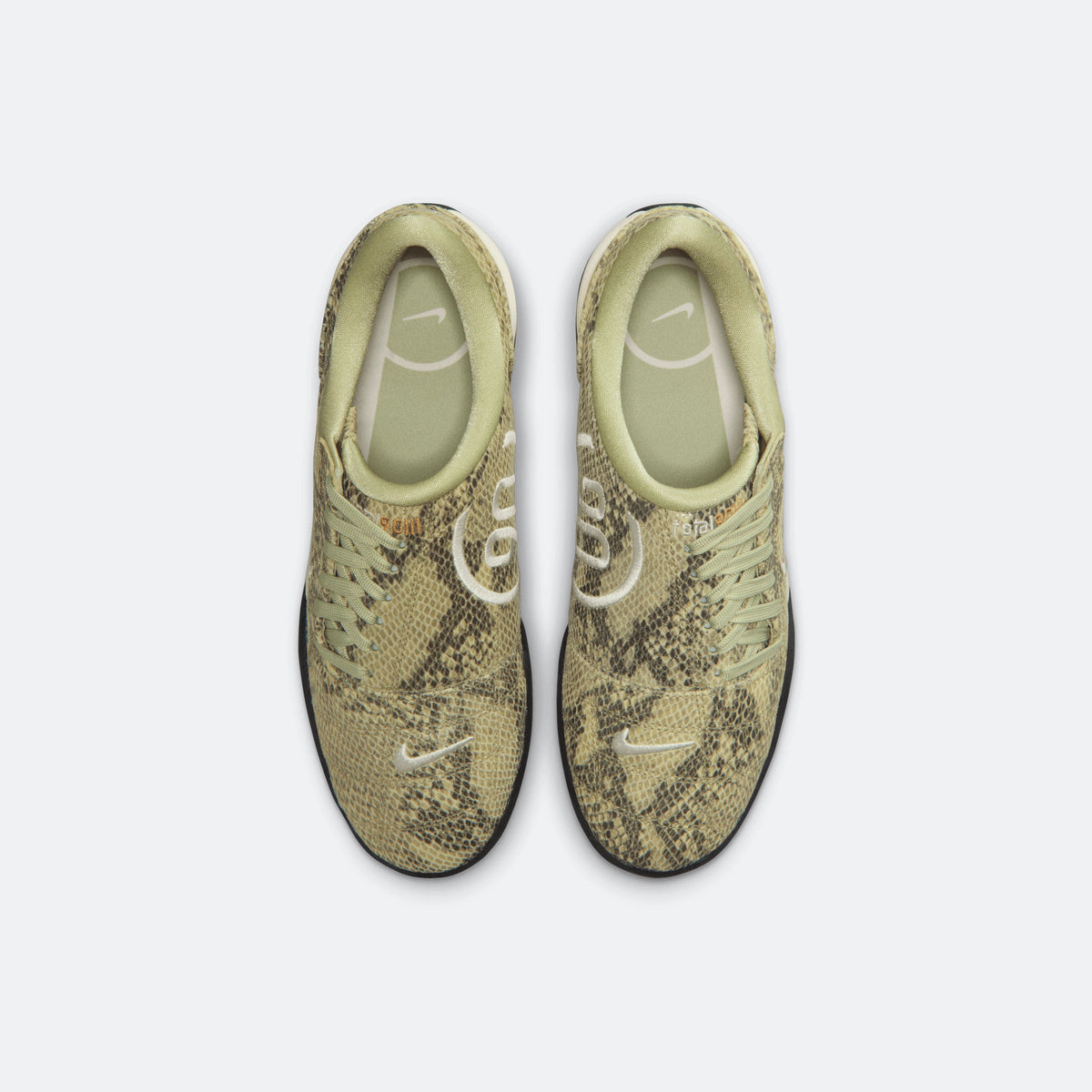 W Nike Total 90 SE "Olive Aura"