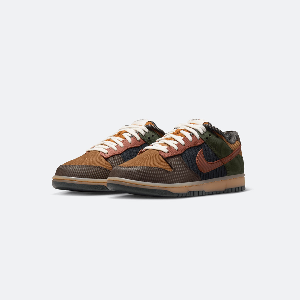 Nike Dunk Low Retro "Light British Tan Corduroy"