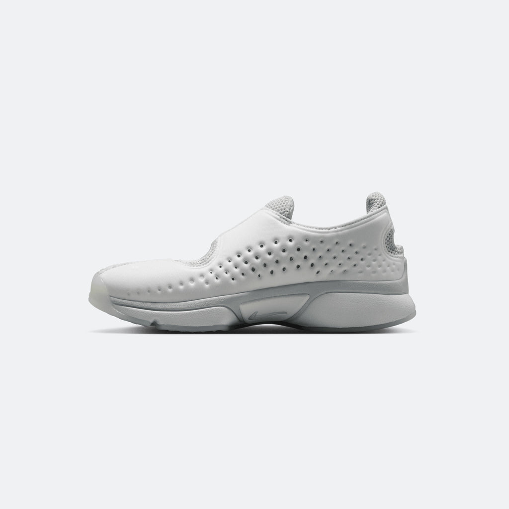 W Nike Rift 2 "White Swan"