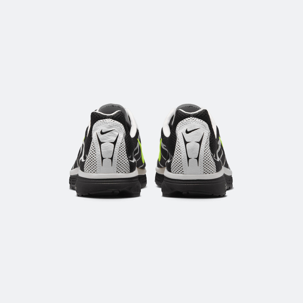 Nike Zoom Streak 3 "Black Volt"