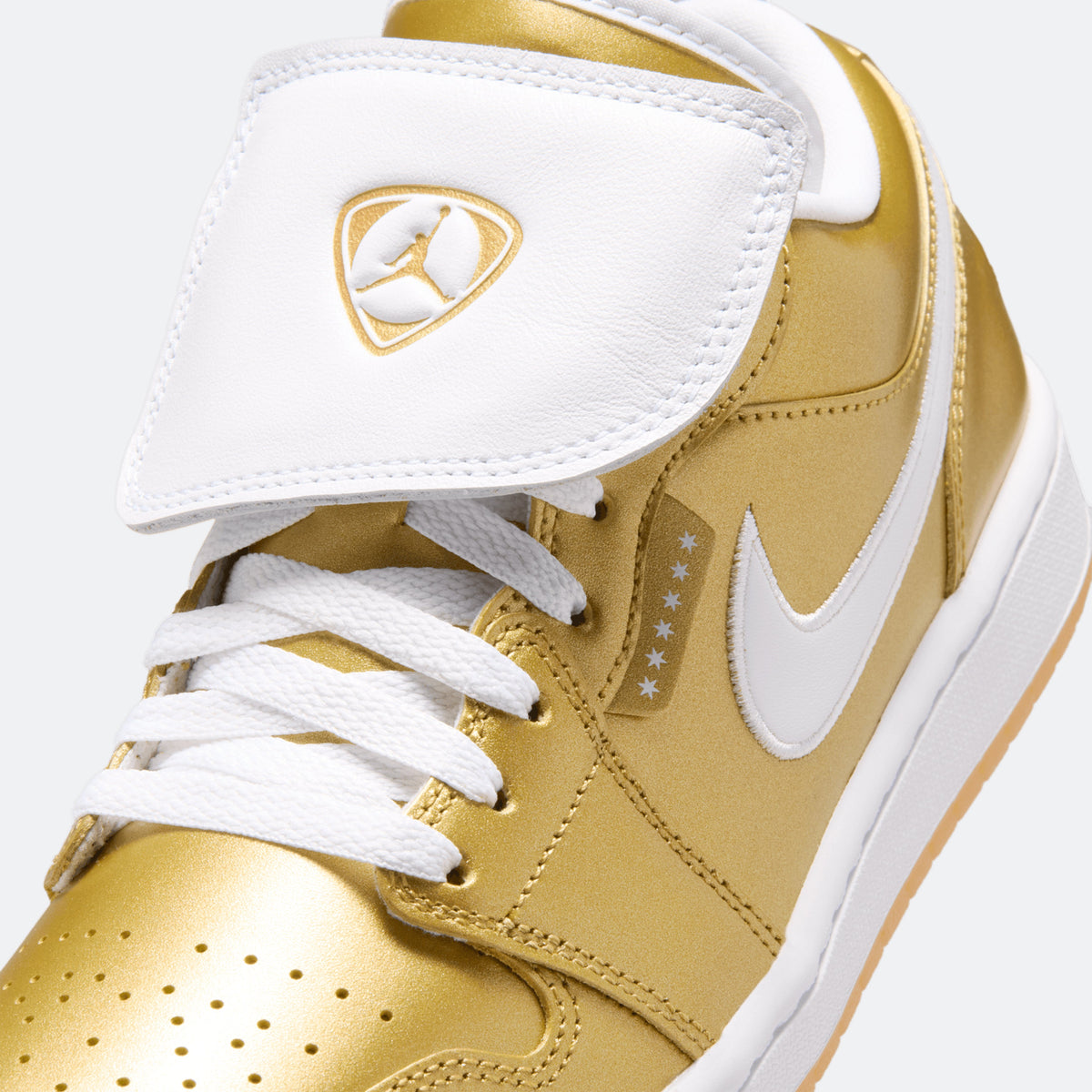 W Jordan 1 Low "Gold"