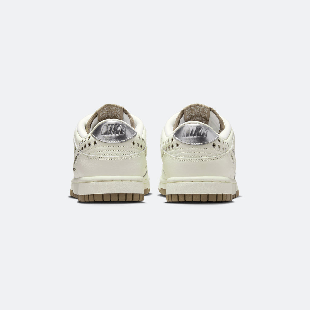W Nike Dunk Low "Sail Metallic"