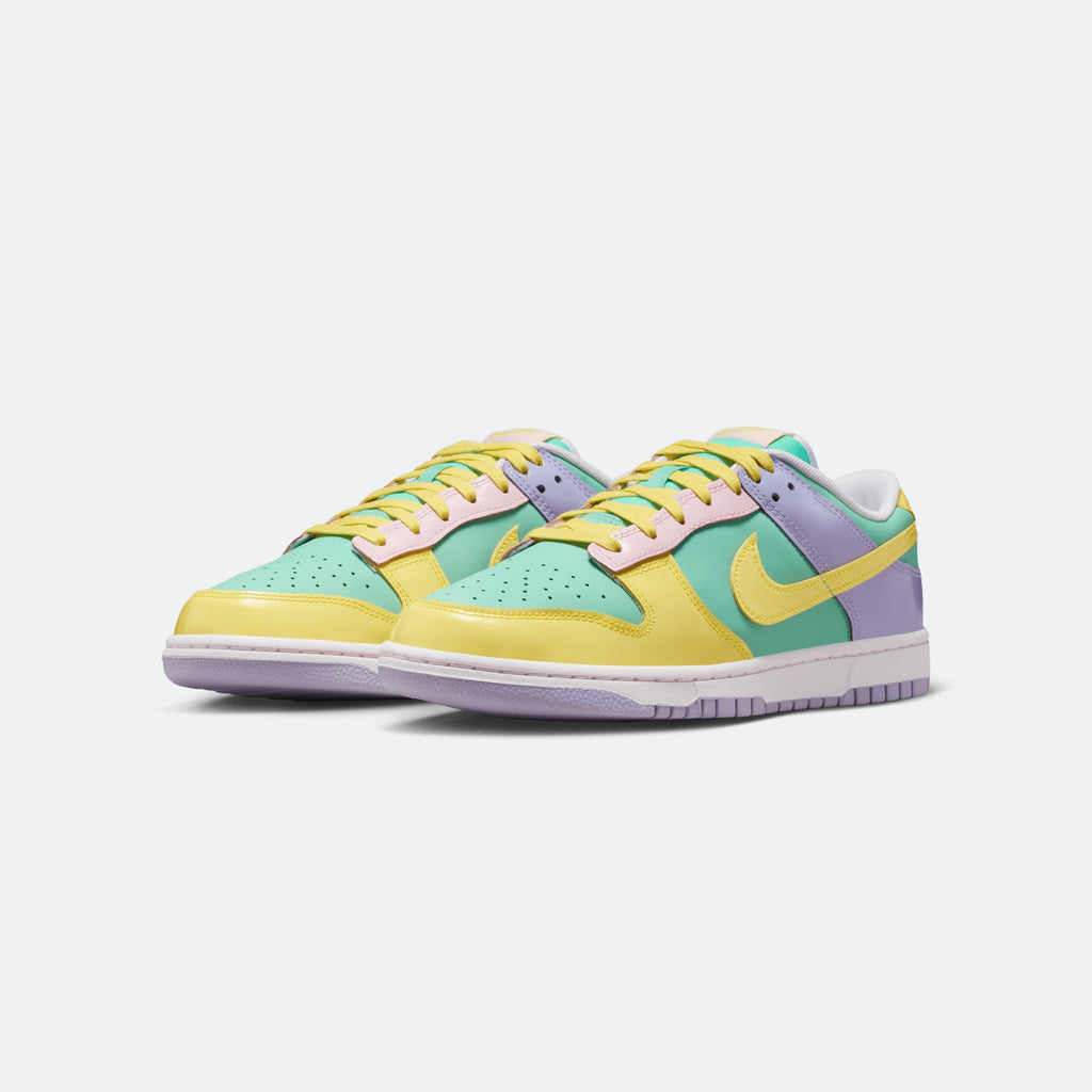 Nike Dunk Low "Easter"